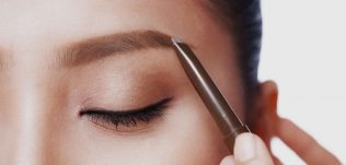 benefit of using brow pomade