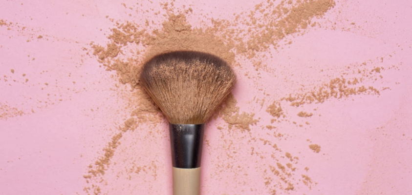 cleaning makeup brushes